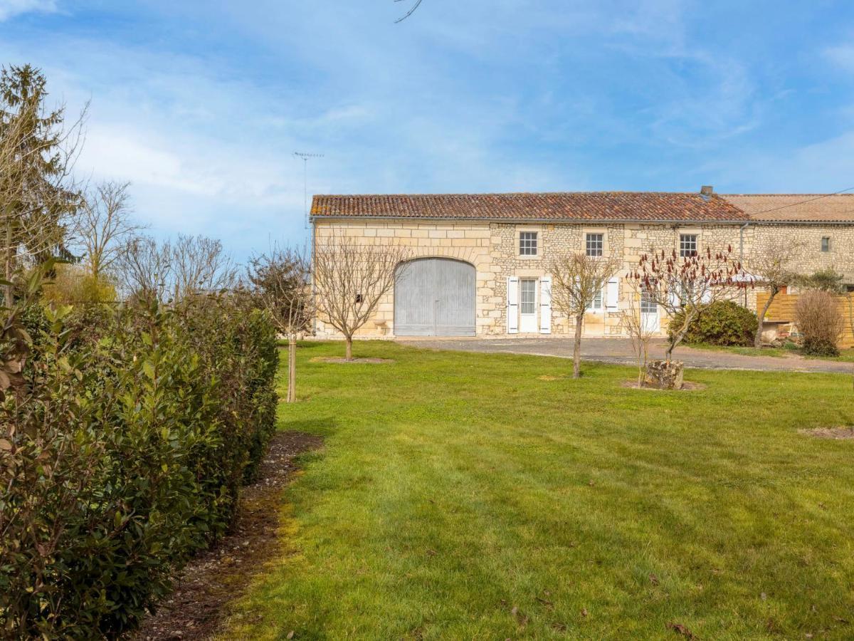 Holiday Home Gite La Truffiere Saintongeaise By Interhome Berneuil  Экстерьер фото