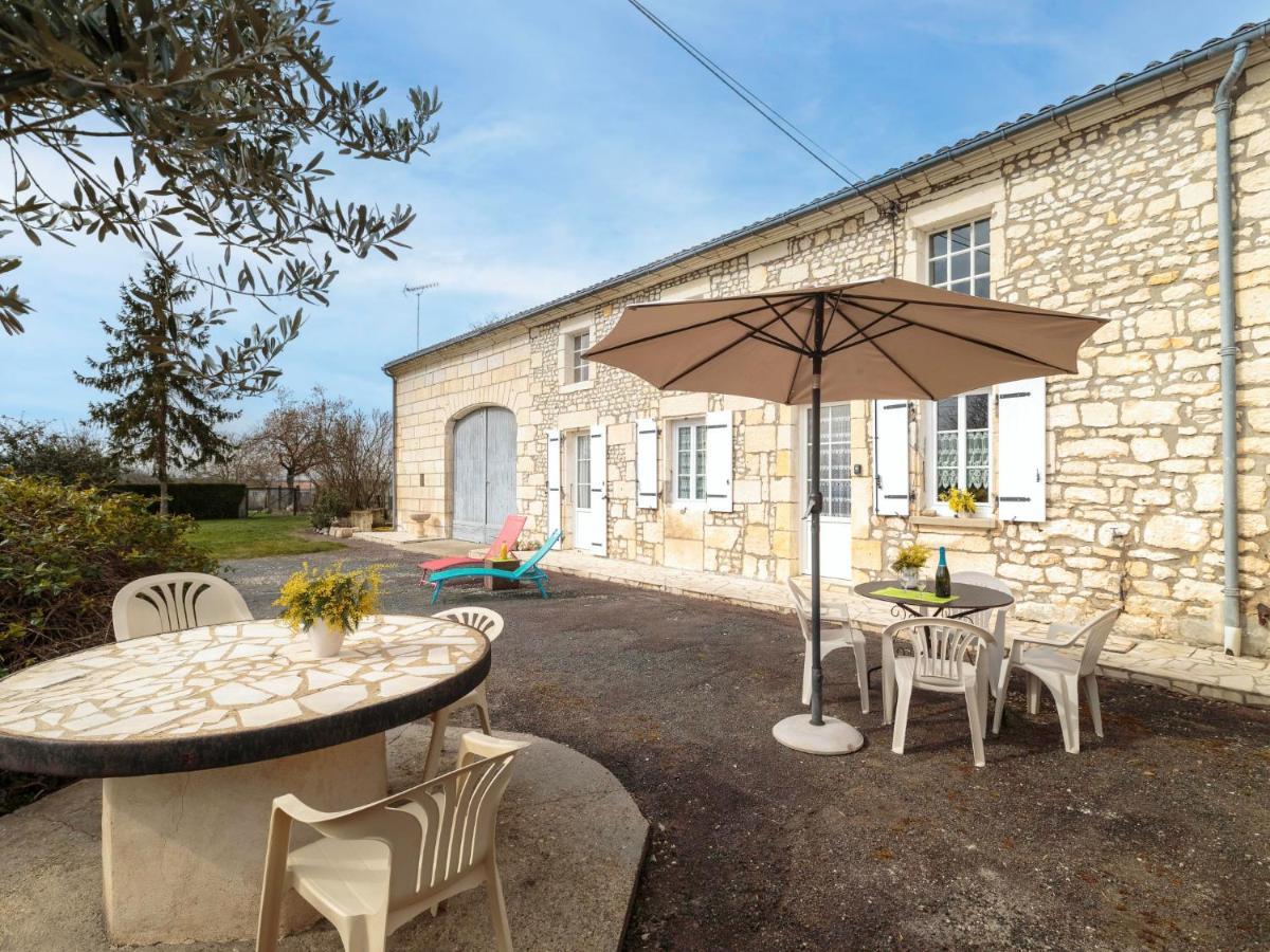 Holiday Home Gite La Truffiere Saintongeaise By Interhome Berneuil  Экстерьер фото